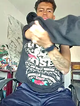 xrobXstax online show from October 13, 2025, 4:18 pm