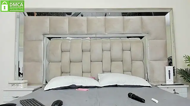 stefany520 online show from February 8, 2025, 7:38 pm