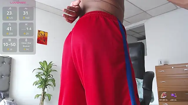 Snapshot of Aaronblack1_ chatting on November 18, 2025, 3:27 pm Aaronblack1 online show from November 18, 2025, 3:27 pm