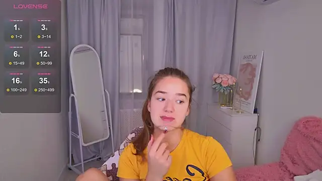 Snapshot of LovelyJessie chatting on December 3, 2025, 1:53 pm LovelyJessie online show from December 3, 2025, 1:53 pm