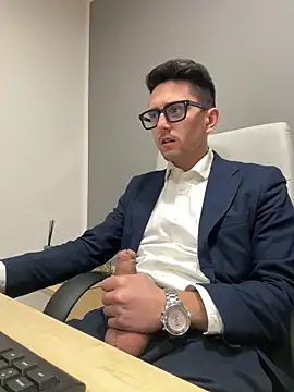 Snapshot of masterboss_ chatting on March 7, 2025, 12:34 pm masterboss online show from March 7, 2025, 12:34 pm