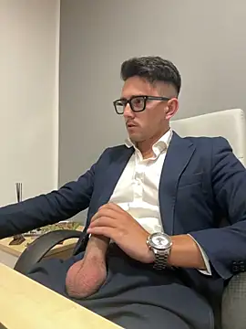 Snapshot of masterboss_ chatting on September 30, 2025, 11:26 am masterboss online show from September 30, 2025, 11:26 am