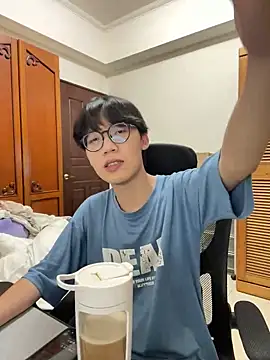 Snapshot of hihi0169 chatting on February 16, 2025, 3:48 pm hihi0169 online show from February 16, 2025, 3:48 pm