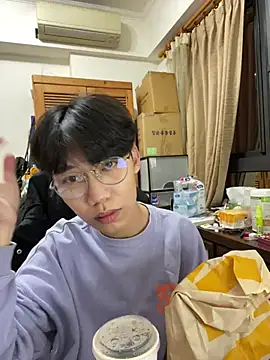 Snapshot of hihi0169 chatting on March 8, 2025, 6:05 pm hihi0169 online show from March 8, 2025, 6:05 pm