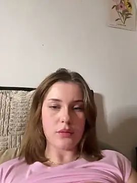 MaribelRiver online show from February 17, 2025, 5:10 pm