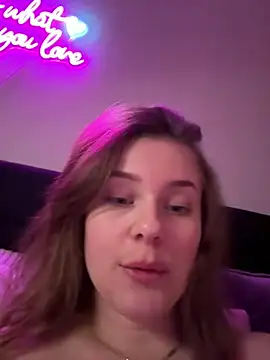 MaribelRiver online show from February 20, 2025, 4:14 pm