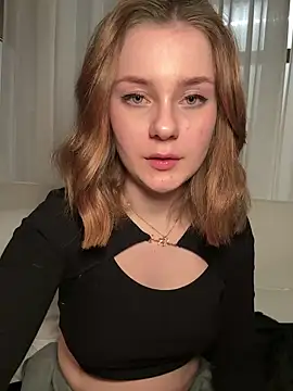 MaribelRiver online show from March 1, 2025, 1:11 am