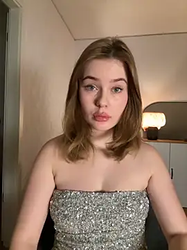 MaribelRiver online show from September 13, 2025, 7:02 pm