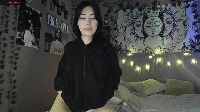 Anisawithlove online show from February 16, 2025, 6:21 pm