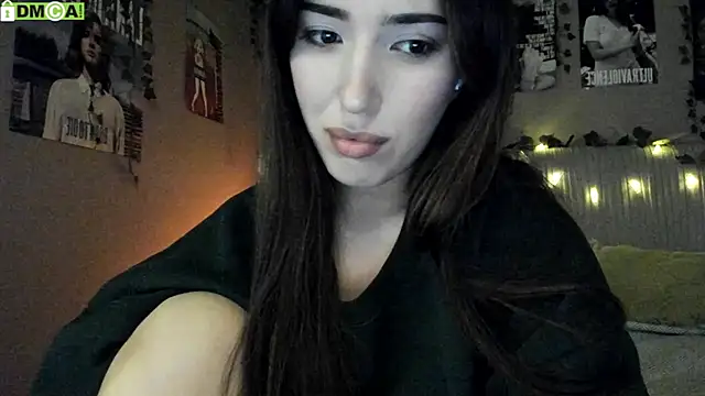 Anisawithlove online show from October 21, 2025, 8:15 am