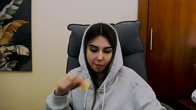Snapshot of Lili_magic chatting on February 11, 2025, 3:29 pm Lili magic online show from February 11, 2025, 3:29 pm
