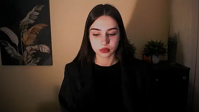 Snapshot of Lili_magic chatting on October 31, 2025, 12:06 pm Lili magic online show from October 31, 2025, 12:06 pm