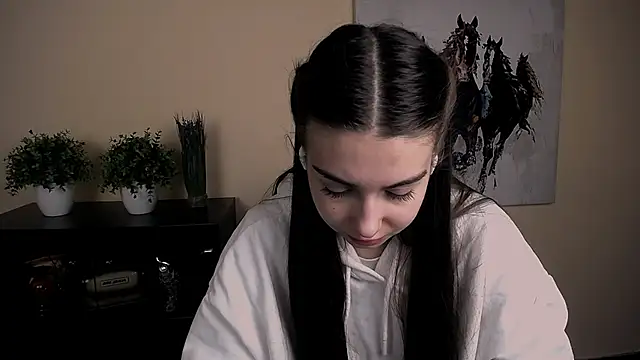 Snapshot of Lili_magic chatting on November 14, 2025, 11:31 am Lili magic online show from November 14, 2025, 11:31 am