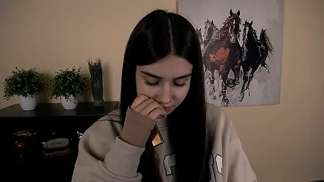 Snapshot of Lili_magic chatting on November 25, 2025, 8:47 am Lili magic online show from November 25, 2025, 8:47 am