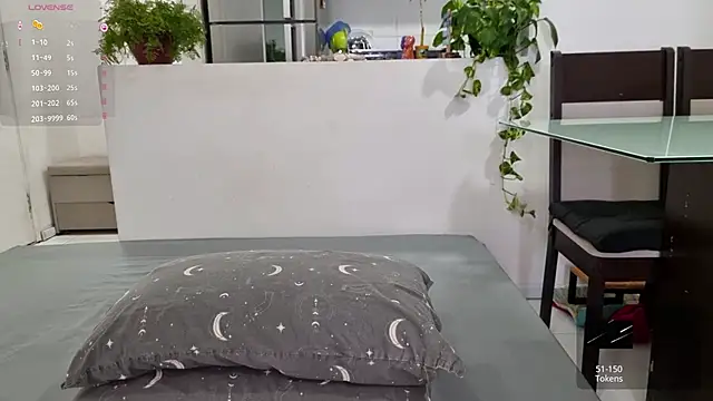 melissajhonny1 online show from March 19, 2025, 9:48 pm