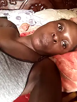 Snapshot of pretty_amaal chatting on December 2, 2024, 1:35 pm pretty amaal online show from December 2, 2024, 1:35 pm