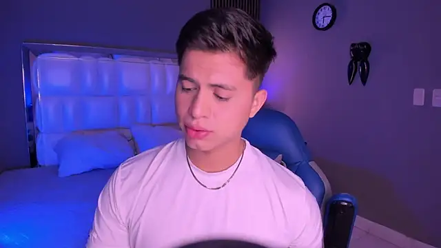 Snapshot of Niicky1_ chatting on September 9, 2025, 8:41 pm Niicky1 online show from September 9, 2025, 8:41 pm