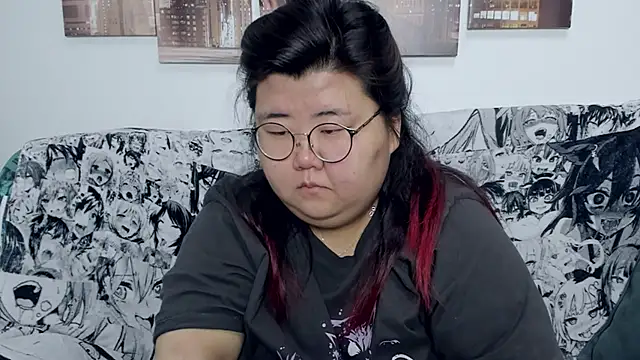 Snapshot of Nadine_asian chatting on December 26, 2024, 2:01 am Nadine asian online show from December 26, 2024, 2:01 am