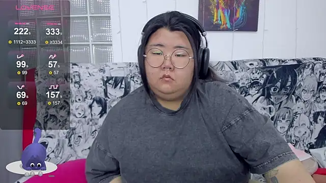 Snapshot of Nadine_asian chatting on October 21, 2025, 2:01 am Nadine asian online show from October 21, 2025, 2:01 am