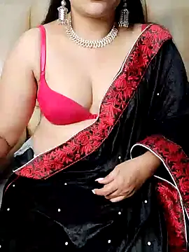 Snapshot of Traditional_Housewife_ chatting on February 5, 2025, 4:58 pm Traditional Housewife  online show from February 5, 2025, 4:58 pm