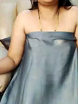 Snapshot of Traditional_Housewife_ chatting on February 8, 2025, 4:36 am Traditional Housewife  online show from February 8, 2025, 4:36 am