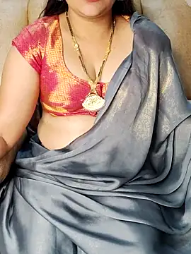 Snapshot of Traditional_Housewife_ chatting on February 18, 2025, 1:32 am Traditional Housewife  online show from February 18, 2025, 1:32 am