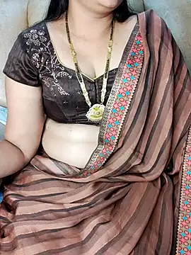 Snapshot of Traditional_Housewife_ chatting on February 18, 2025, 2:59 pm Traditional Housewife  online show from February 18, 2025, 2:59 pm