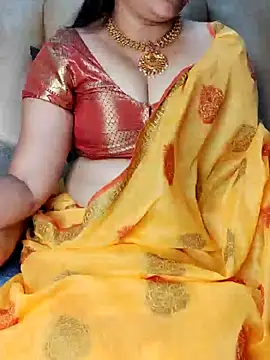 Snapshot of Traditional_Housewife_ chatting on February 20, 2025, 2:24 pm Traditional Housewife  online show from February 20, 2025, 2:24 pm