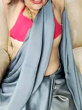 Snapshot of Traditional_Housewife_ chatting on March 16, 2025, 4:30 am Traditional Housewife  online show from March 16, 2025, 4:30 am