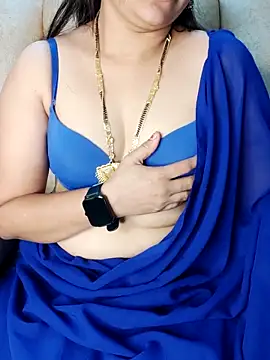 Snapshot of Traditional_Housewife_ chatting on March 19, 2025, 1:10 am Traditional Housewife  online show from March 19, 2025, 1:10 am