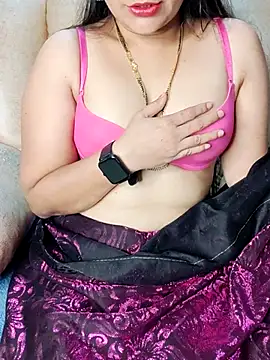 Snapshot of Traditional_Housewife_ chatting on March 21, 2025, 12:40 am Traditional Housewife  online show from March 21, 2025, 12:40 am