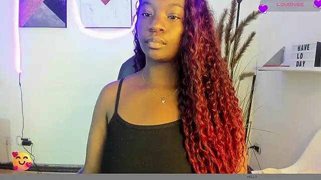 Snapshot of lanna_bx chatting on February 3, 2025, 7:10 pm lanna bx online show from February 3, 2025, 7:10 pm