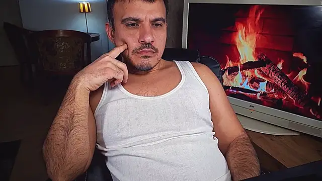 officeman7 online show from February 11, 2025, 4:46 pm