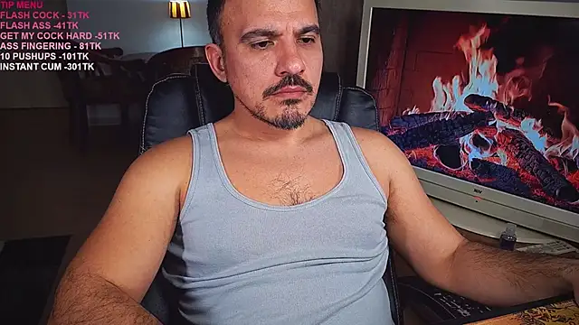 Snapshot of officeman7 chatting on February 22, 2025, 9:48 pm officeman7 online show from February 22, 2025, 9:48 pm