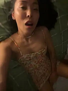 Snapshot of IzanamiTime chatting on December 19, 2024, 3:08 pm IzanamiTime online show from December 19, 2024, 3:08 pm