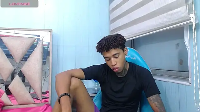 sexy blacks  online show from September 24, 2025, 11:35 am