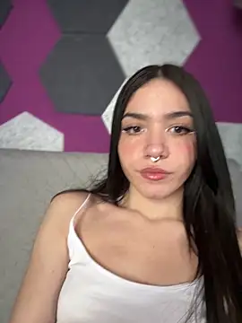 Snapshot of ShannonShanny chatting on March 16, 2025, 11:38 am ShannonShanny online show from March 16, 2025, 11:38 am