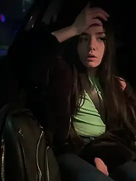 Snapshot of ShannonShanny chatting on March 22, 2025, 9:53 pm ShannonShanny online show from March 22, 2025, 9:53 pm