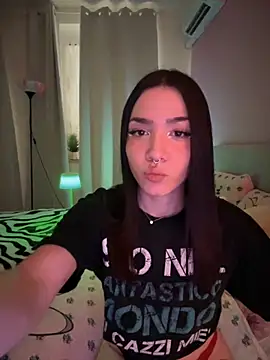 Snapshot of ShannonShanny chatting on October 16, 2025, 12:17 pm ShannonShanny online show from October 16, 2025, 12:17 pm