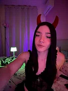 Snapshot of ShannonShanny chatting on October 29, 2025, 6:53 pm ShannonShanny online show from October 29, 2025, 6:53 pm