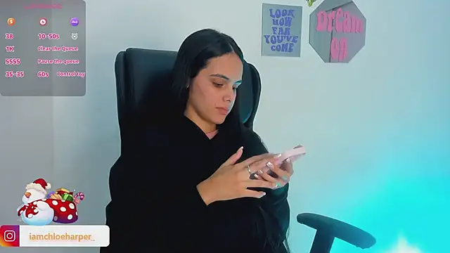 Snapshot of ChloeHarper_ chatting on December 29, 2024, 4:51 pm ChloeHarper online show from December 29, 2024, 4:51 pm
