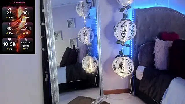 Pandorakarl online show from November 26, 2025, 7:53 am