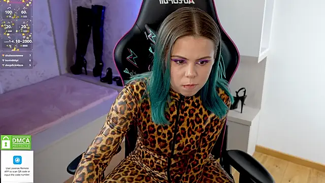 Snapshot of Latex_Kitty chatting on January 14, 2025, 2:22 pm Latex Kitty online show from January 14, 2025, 2:22 pm