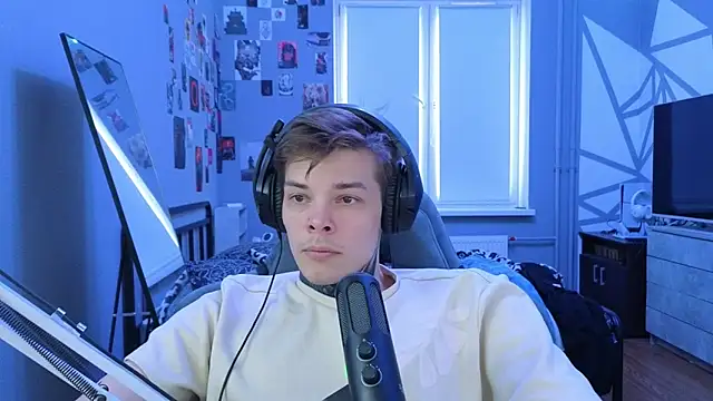 DENIS HERE online show from March 11, 2025, 9:56 am