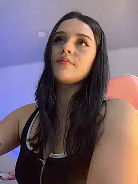 Snapshot of violet-333 chatting on January 20, 2025, 6:32 pm violet-333 online show from January 20, 2025, 6:32 pm