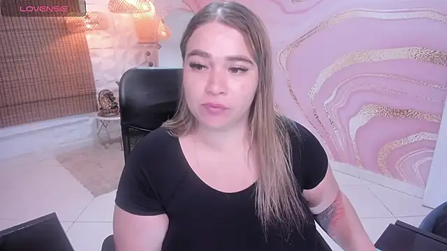 Snapshot of meliboobs_ chatting on October 25, 2025, 3:36 am meliboobs online show from October 25, 2025, 3:36 am