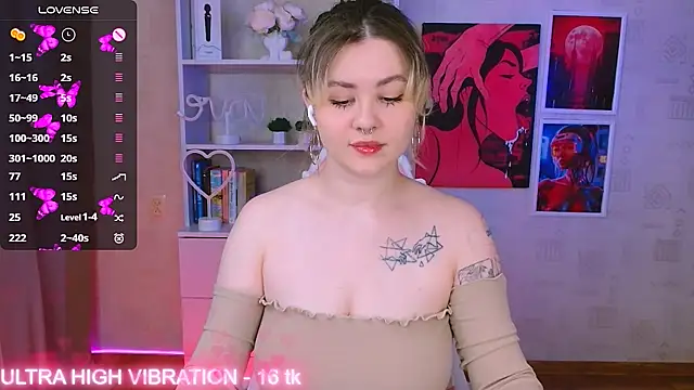 Snapshot of cutie_mili chatting on February 3, 2025, 3:42 am cutie mili online show from February 3, 2025, 3:42 am