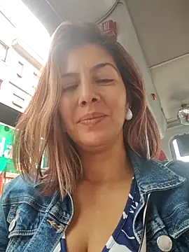 scarlett moore online show from September 18, 2025, 3:47 pm