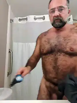 Snapshot of chainjulious chatting on February 5, 2025, 11:44 am chainjulious online show from February 5, 2025, 11:44 am