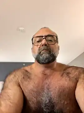 Snapshot of chainjulious chatting on September 15, 2025, 12:10 am chainjulious online show from September 15, 2025, 12:10 am